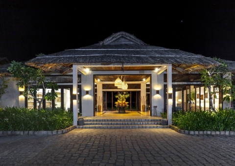 Crown Retreat Resort